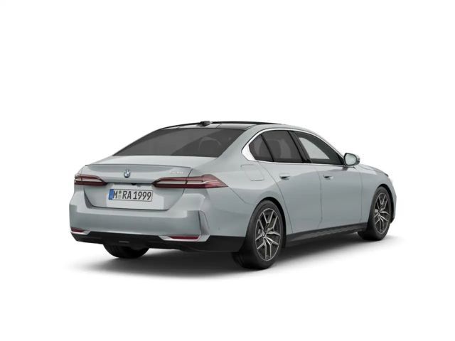 BMW 520 520i M-Sport Sedan