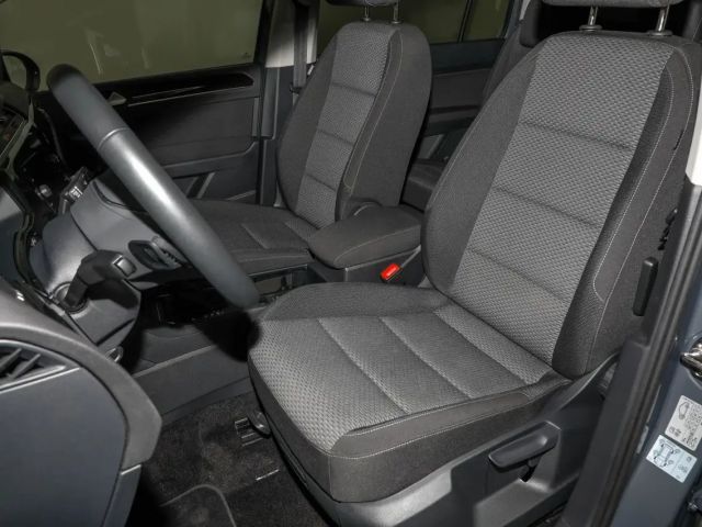 Volkswagen Touran 1.5 TSI DSG R-Line