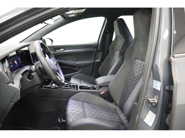 Volkswagen Golf 2.0 TDI DSG Golf VIII R-Line