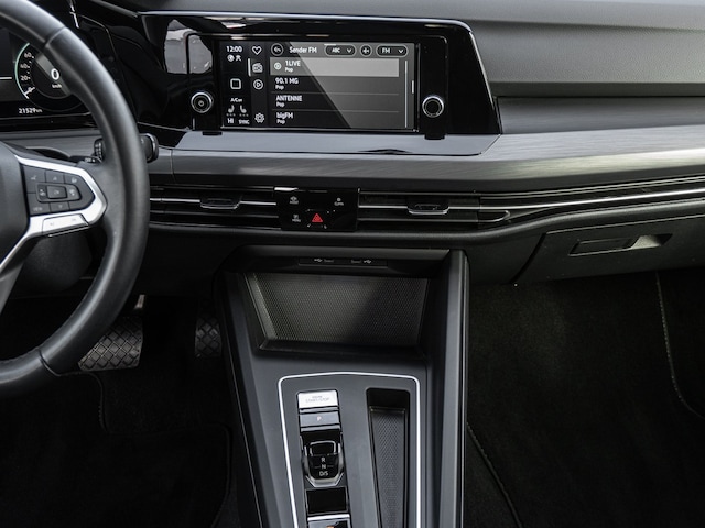 Volkswagen Golf 1.5 eTSI DSG