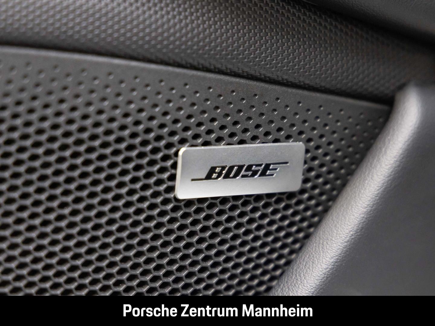 Porsche Taycan 4S Cross Turismo