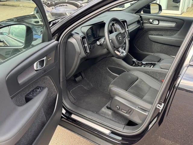 Volvo XC40 B4*Black Edition*NP&#128;57590*Pano*ACC*BLIS