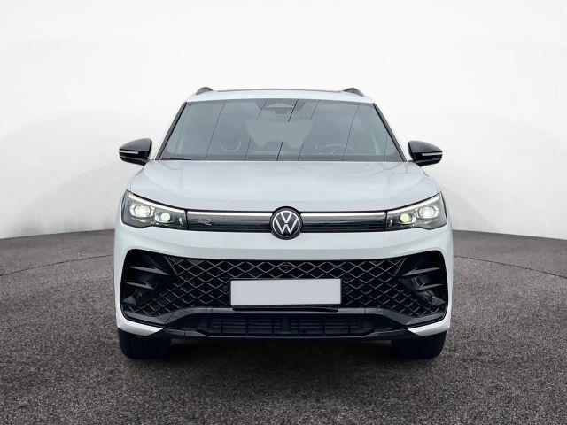 Volkswagen Tiguan 4Motion DSG R-Line
