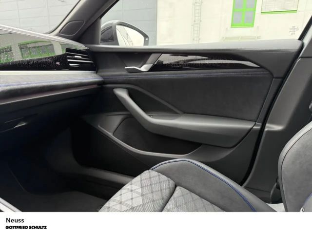 Volkswagen Passat 2.0 TDI DSG R-Line Style