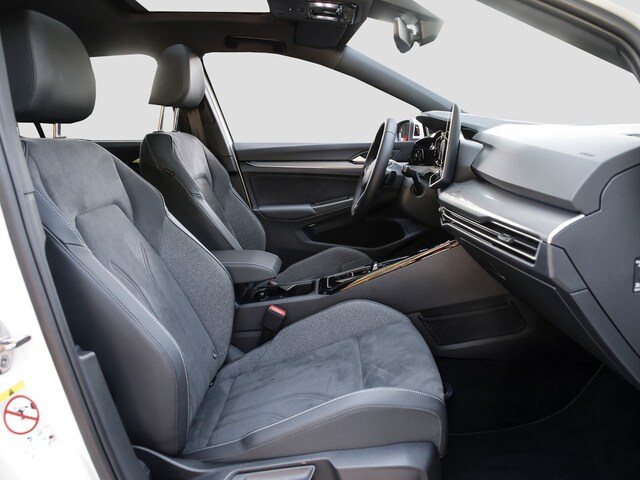 Volkswagen Golf 1.5 eTSI DSG Style