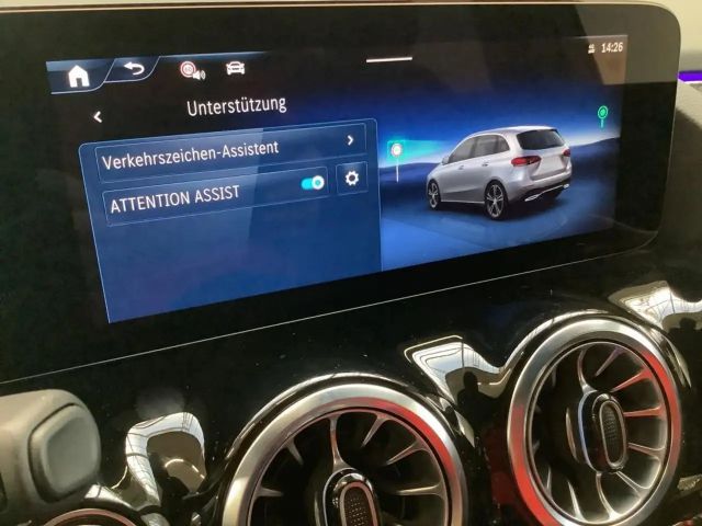 Mercedes-Benz B 220 AMG Line B 220 d