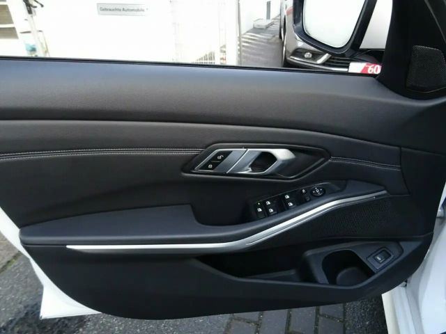 BMW 320 320d Sport Line Touring xDrive