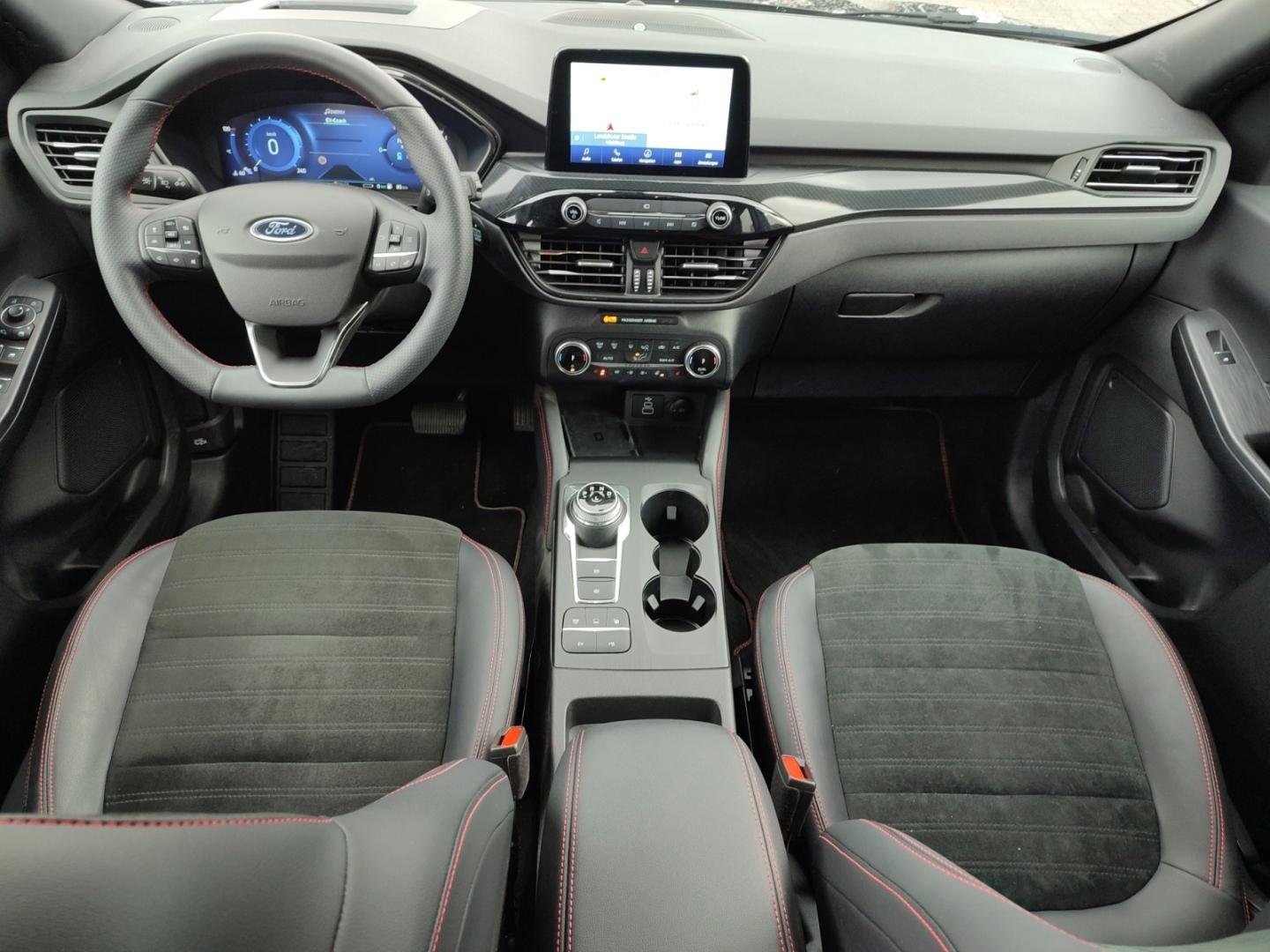 Ford Kuga Plug in Hybrid ST Line X