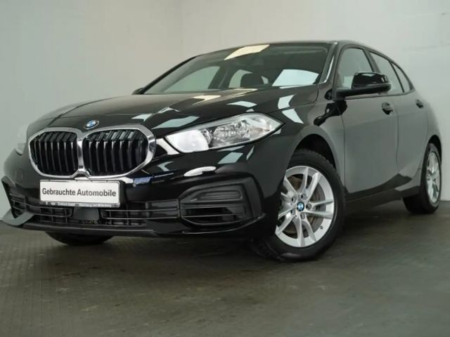 BMW 116 116i 5-deurs Sedan