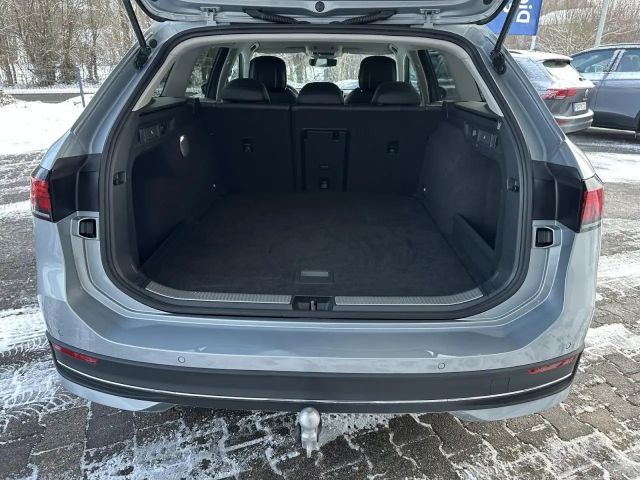 Volkswagen Passat 1.5 eTSI Business DSG Variant