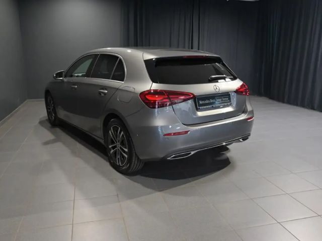 Mercedes-Benz A 200 A 200 d Progressive