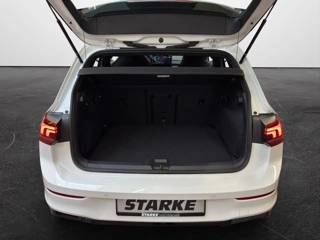 Volkswagen Golf 1.5 eTSI DSG R-Line