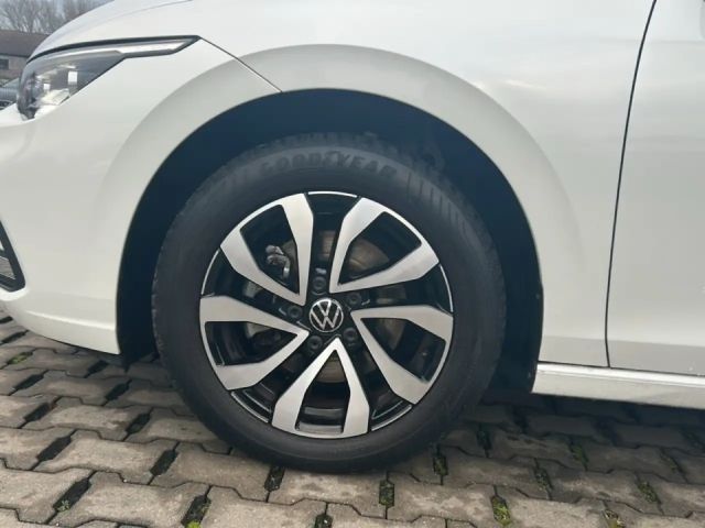 Volkswagen Golf 1.5 TSI Golf VIII IQ.Drive