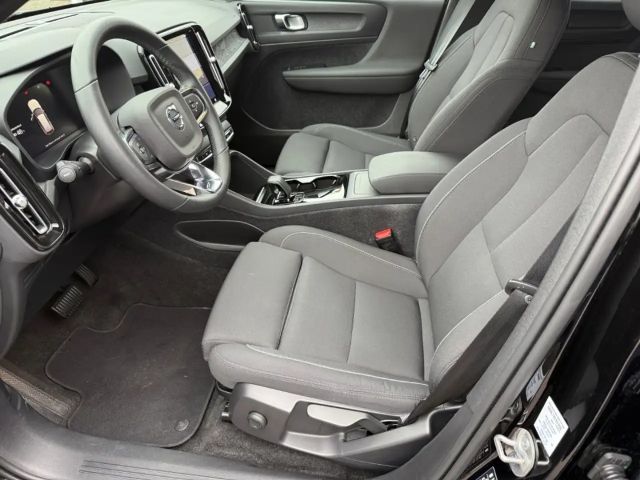 Volvo XC40 Core Recharge