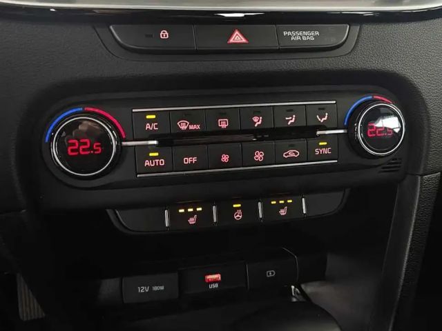 Kia Ceed / Ceed Automatik | AHK | SHZ | NAVI