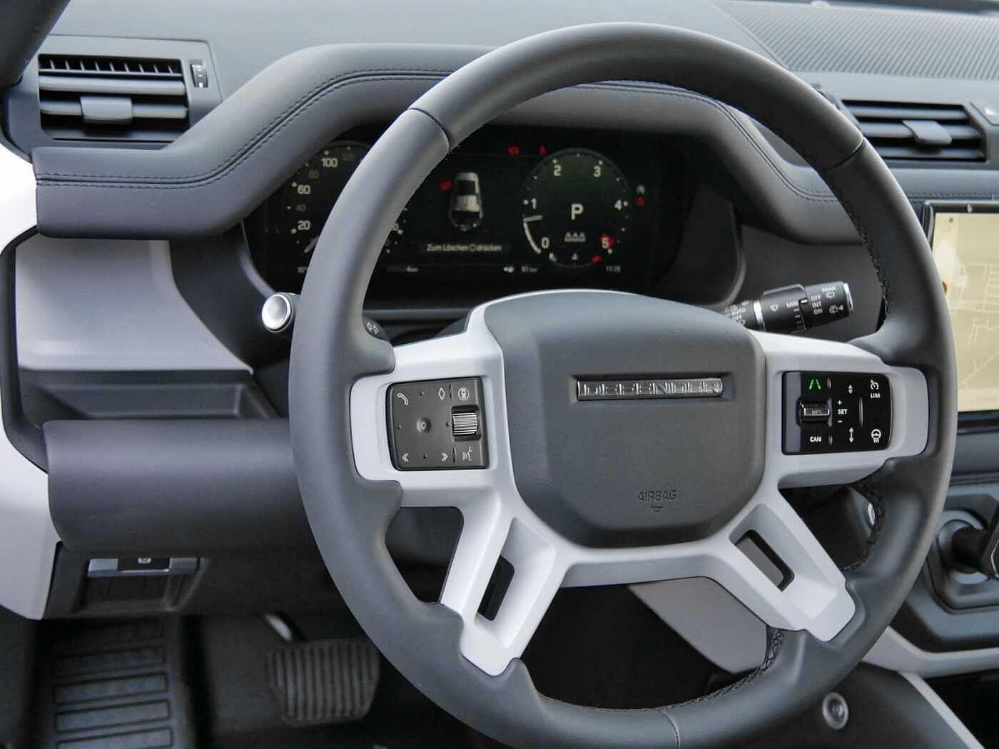 Land Rover Defender 110 Dynamic SE