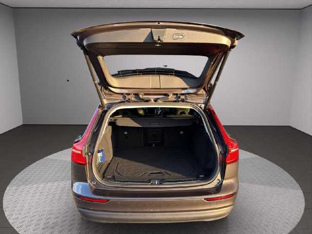 Volvo V60 Core