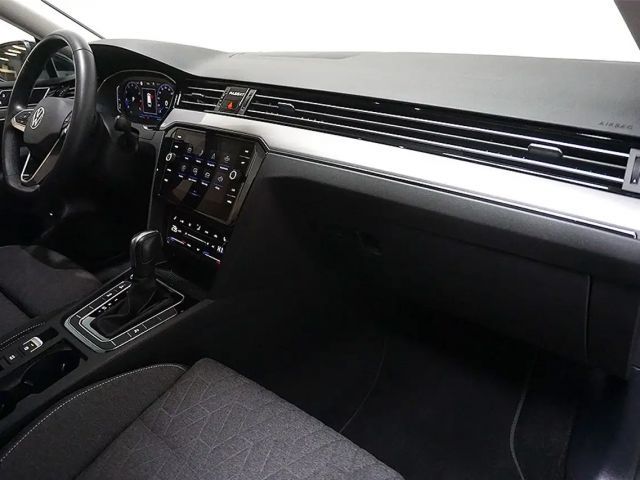 Volkswagen Passat Business DSG