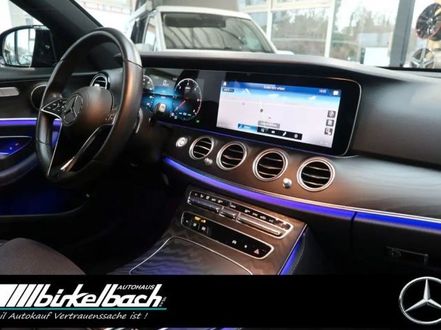Mercedes-Benz E 220 4MATIC