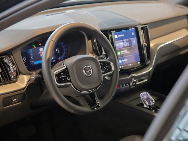 Volvo XC60 AWD Dark Plus