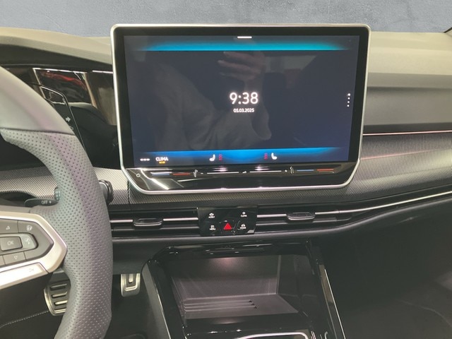 Volkswagen Golf 2.0 TDI DSG Golf VIII R-Line