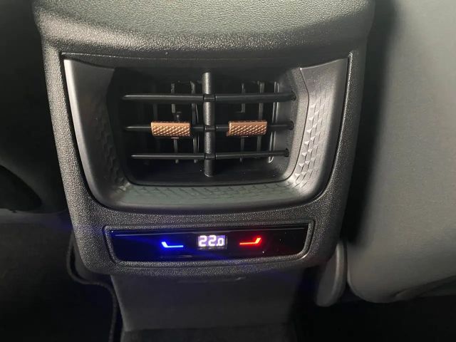 Cupra Terramar 1.5 e-Hybrid VZ