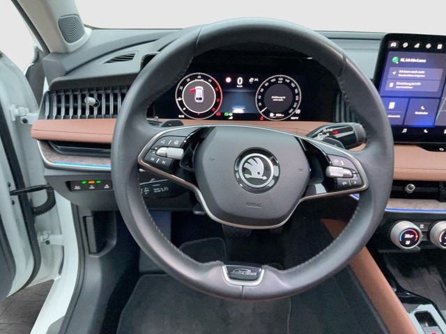 Skoda Superb 2.0 TDI Combi