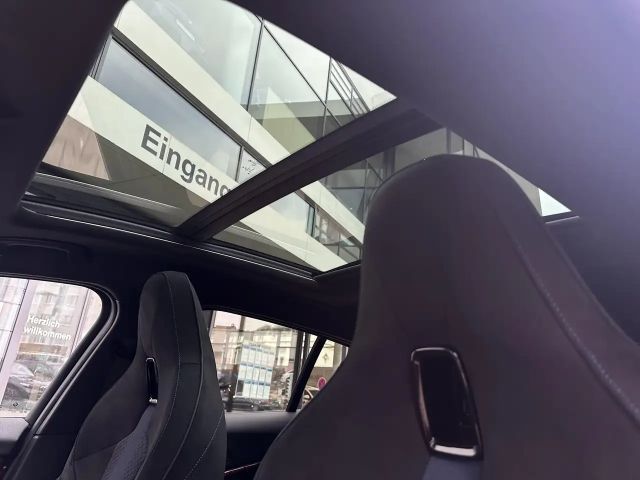 BMW 135 Sedan xDrive