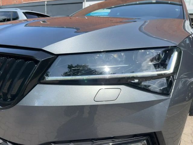 Skoda Superb 2.0 TDI Combi Sportline