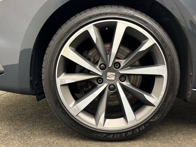 Seat Leon 2.0 TDI DSG FR-lijn Sportstourer