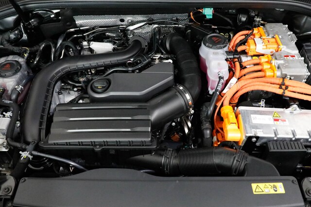 Cupra Terramar 1.5 e-Hybrid