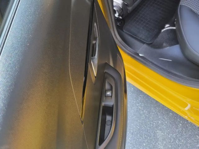 Peugeot E-208 GT-Line