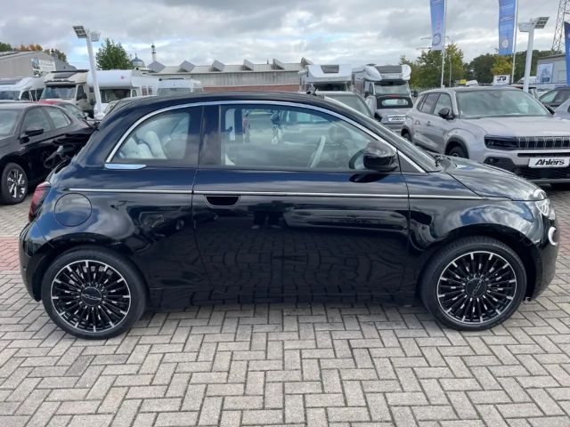 Fiat 500e La Prima