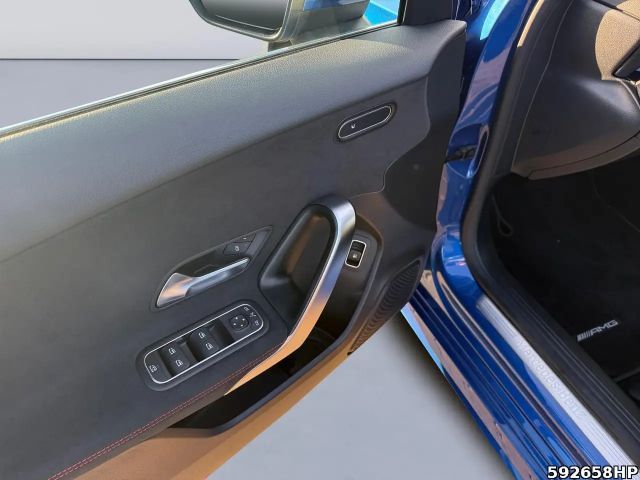 Mercedes-Benz A 250 AMG Line