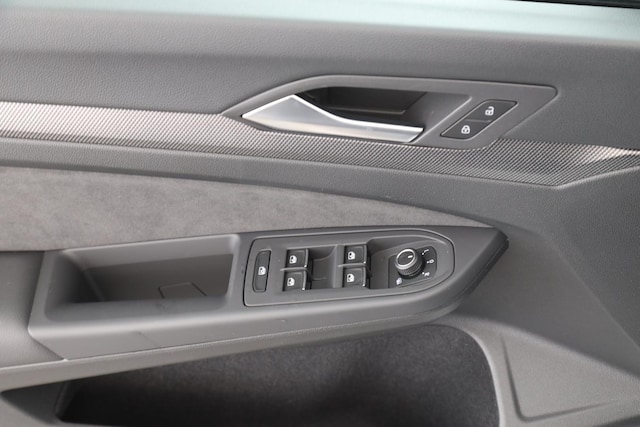 Volkswagen Golf 2.0 TSI DSG Golf VIII