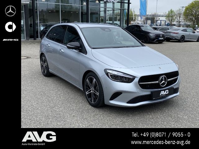 Mercedes-Benz B 180 Sedan