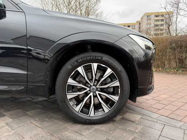 Volvo XC60 Dark Plus