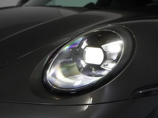 Porsche 911 4 Carrera Coupé