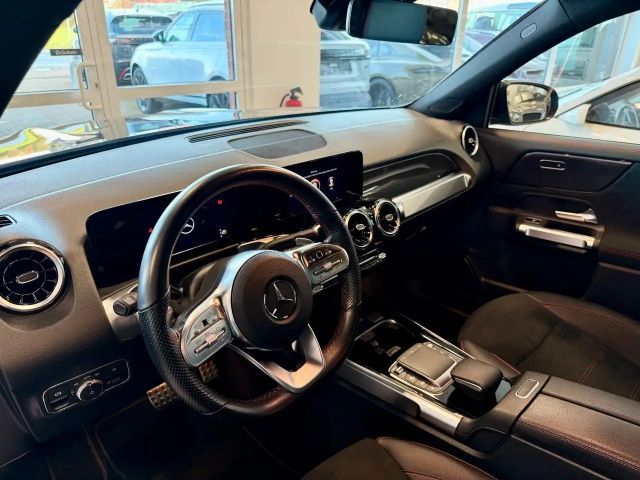 Mercedes-Benz GLB 220 AMG Line GLB 220 d