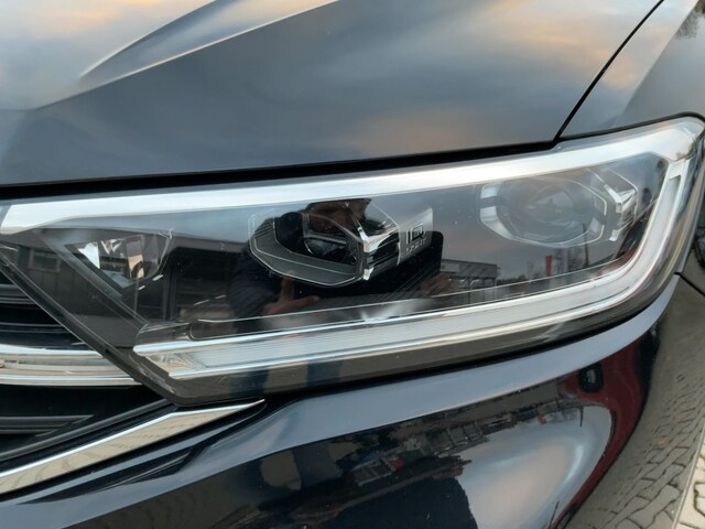 Volkswagen T-Roc 1.5 TSI DSG R-Line