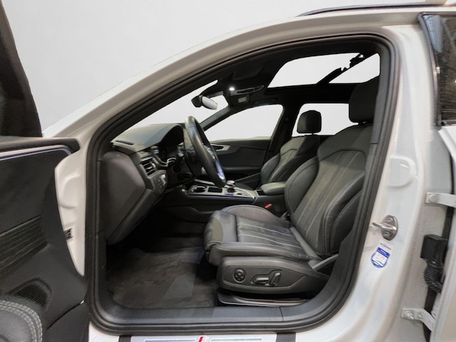 Audi A4 35 TFSI Avant S-Line S-Tronic