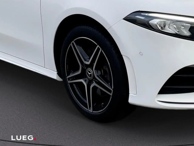 Mercedes-Benz A 250 A 250 e AMG Line