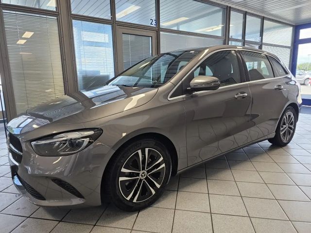Mercedes-Benz B 180 Progressive Sedan