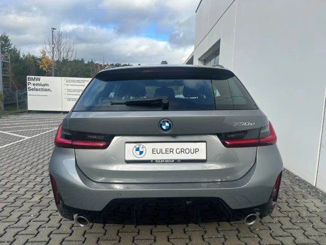 BMW 330 330e M-Sport Touring