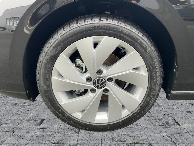 Volkswagen Golf 1.5 TSI Golf VIII