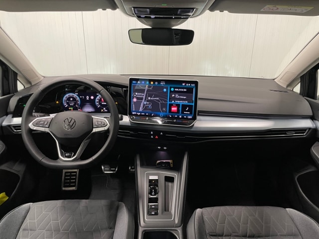 Volkswagen Golf 1.5 eTSI DSG Golf VIII