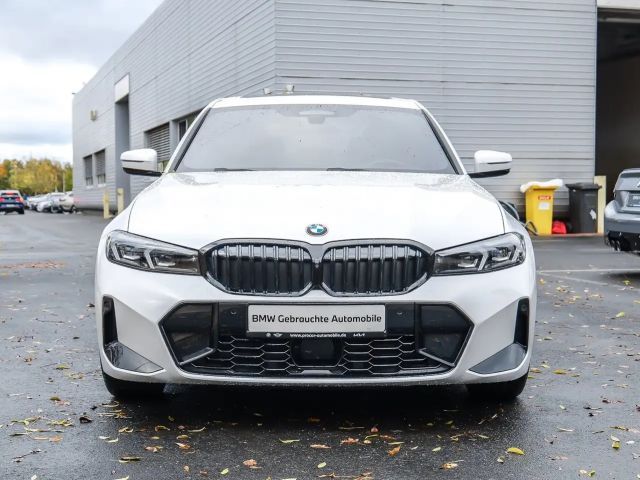 BMW 330 330i M-Sport Sedan xDrive