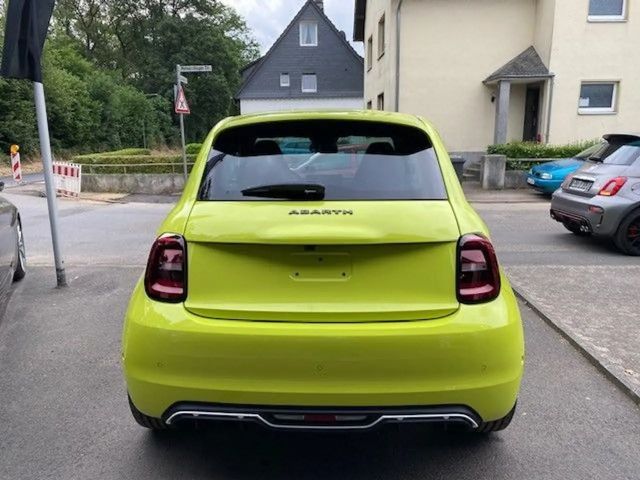 Abarth 500e Turismo