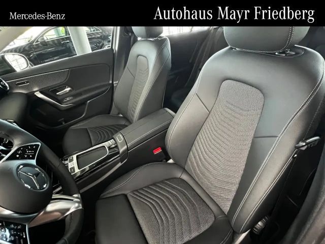 Mercedes-Benz A 200 Progressive