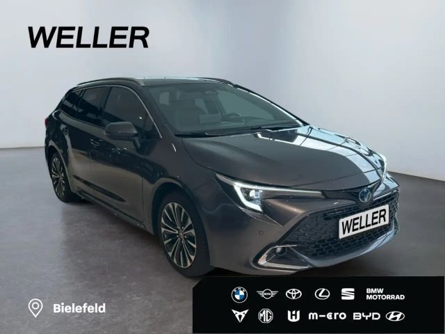 Toyota Corolla Hybride Team D